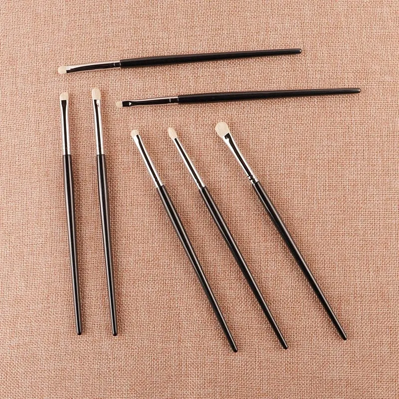 1ks White Pony Hair štětce na make-up na oční stíny Small Smudge Precision Crease Detail Bevel Eye Shadow Make up brush Liner Lip