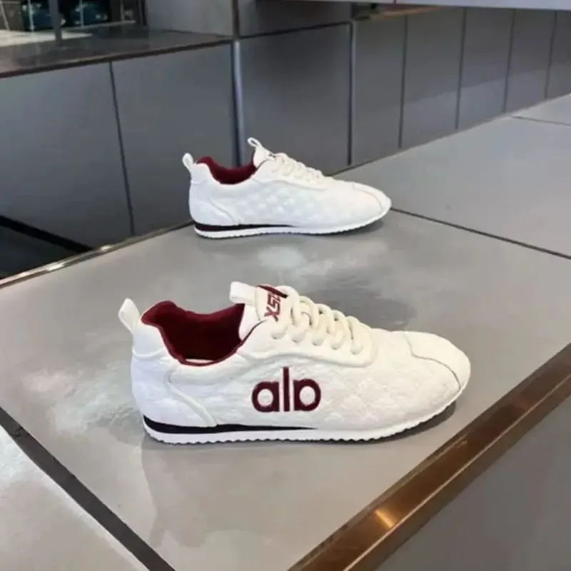 ClaWave Men Quilted Retro Jogger Shoes Lightweight Non Slip Casual Walking Sneakers Trendy Daily Footwear EU39-44