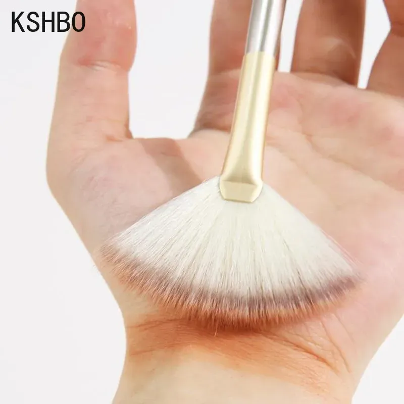 Pincéis faciais em leque, 5 peças, pincel macio de maquiagem, ferramentas aplicadoras de cosméticos, cabo de madeira e fibra macia para máscara de casca — image 2