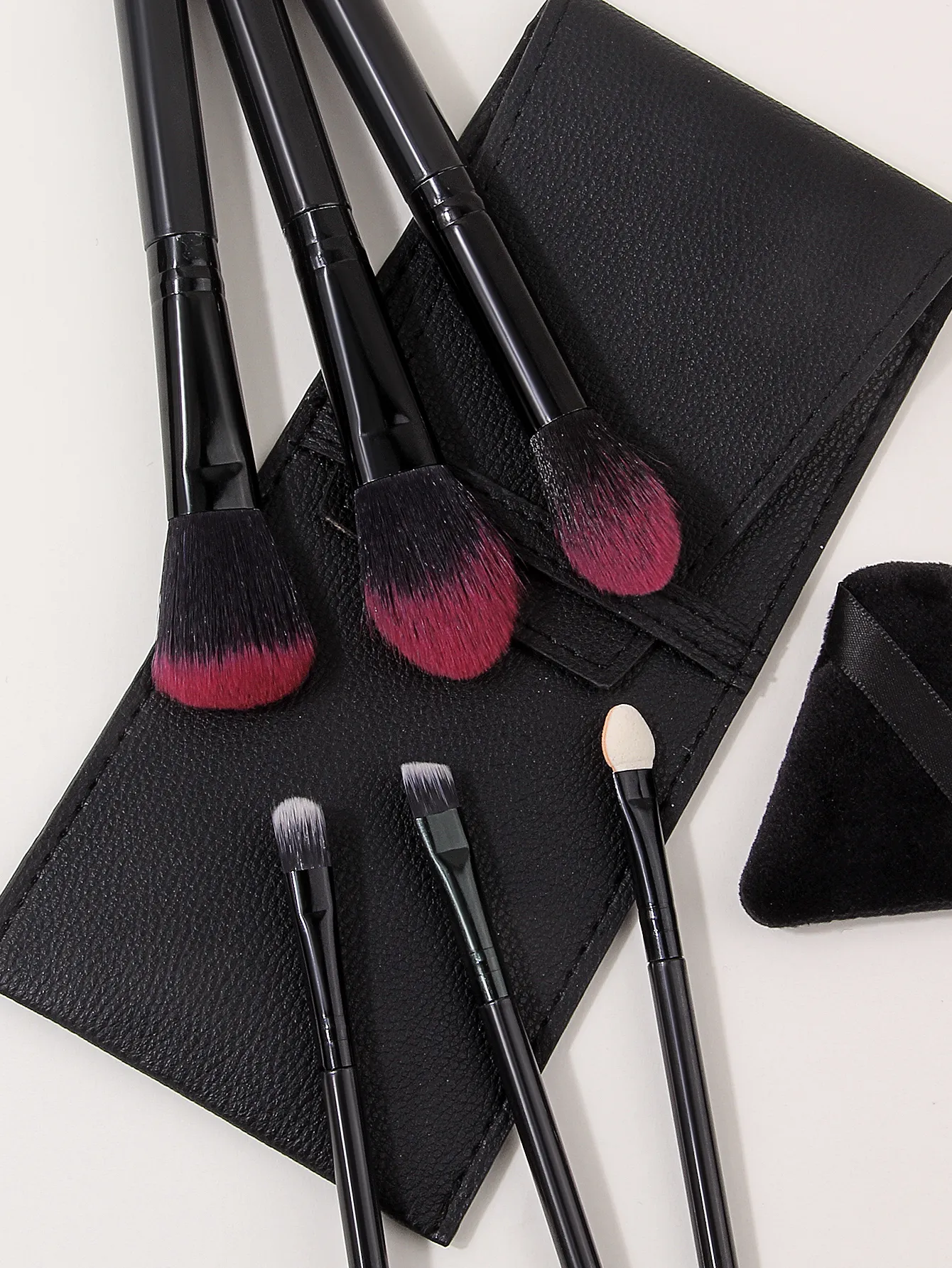 `8Pcs Makeup Brush Set with Storage Bag Triangle Powder Puff Professional Face Eye Cosmetic Brushes Beauty Kit