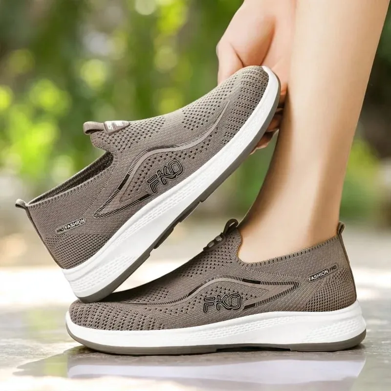 Men Slip‑on Flying Knit Sneakers Breathable Mesh Upper Lightweight Thick Sole Non‑slip Walking Casual Sports Shoes — image 2