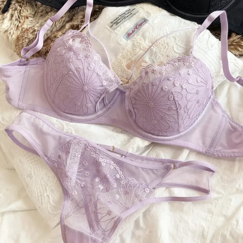Sexy Hollow Cross Sling Bra French Lace Flowers Embroidery Women Underwear Set Comfort Thin Cup Push Up Bras Romantic Lingerie — image 7