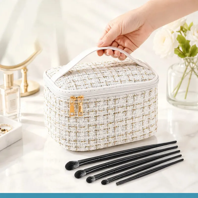 Portable Makeup Brushes 6PCS Set with Tweed Cosmetic Storage Bag Women Beauty Tool Kit for Travel Daily Use Gift