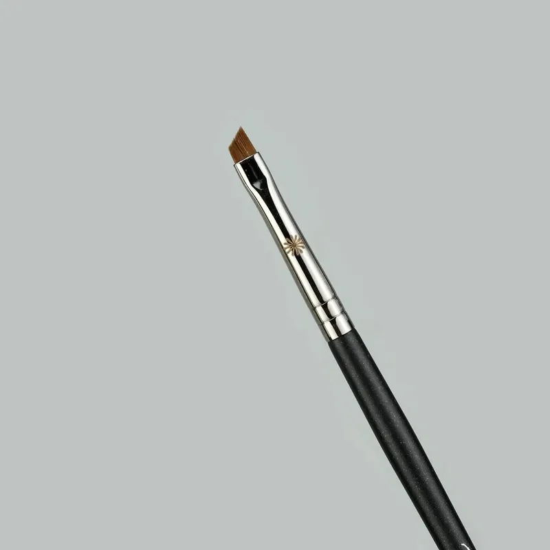1pc Berus Mekap Smudge Pelapik Mata Rata Berus Solek Perincian Precision Concealer Serbuk kontur sorotan alat kosmetik artis