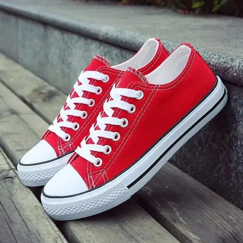 Men's Canvas Shoes Breathable Casual Sneakers Korean Style Versatile Student Flat Heel Low Cut Durable TPR Outsole Fashionable