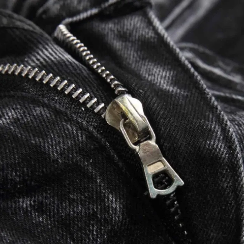 2025 Empat Musim Baru Retro Punk High Street Bergaya Hitam Dicuci Lapuk Pelangsingan Badan dan Willow Nail Lapuk Seluar Jeans Lelaki