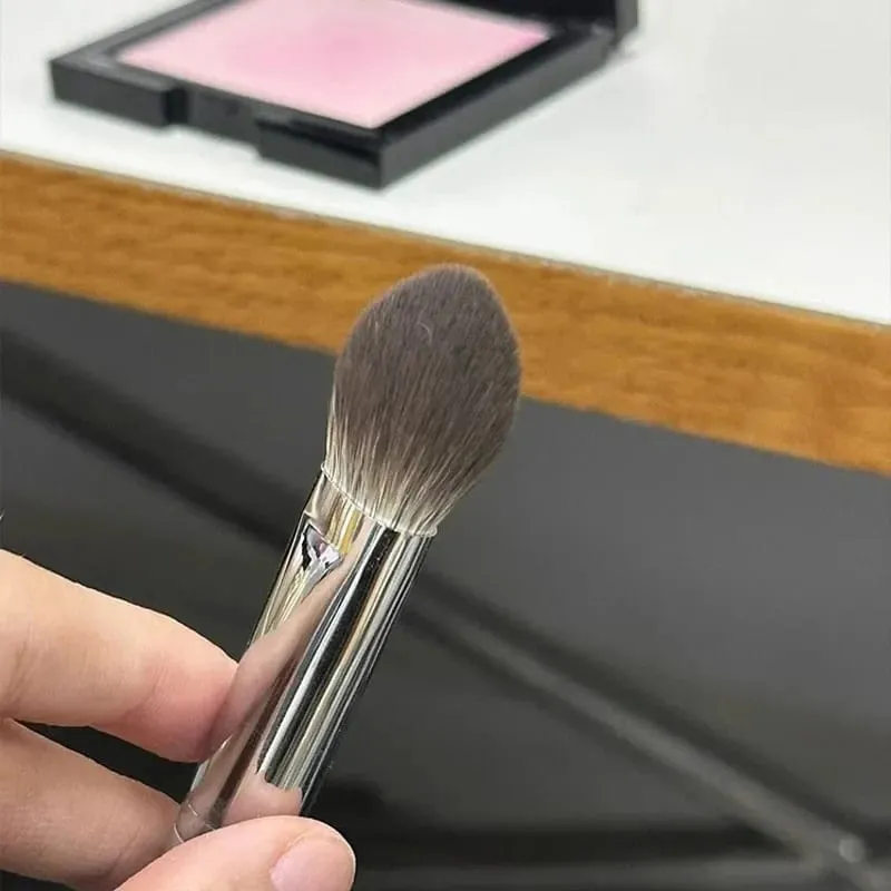 1/2 ks Peach Heart štětec na tvářenku Pudr na tvářenku Krémové tekuté štětce na líčení na tváře Ploché Malé Přesné štětce na líčení štětců — image 3