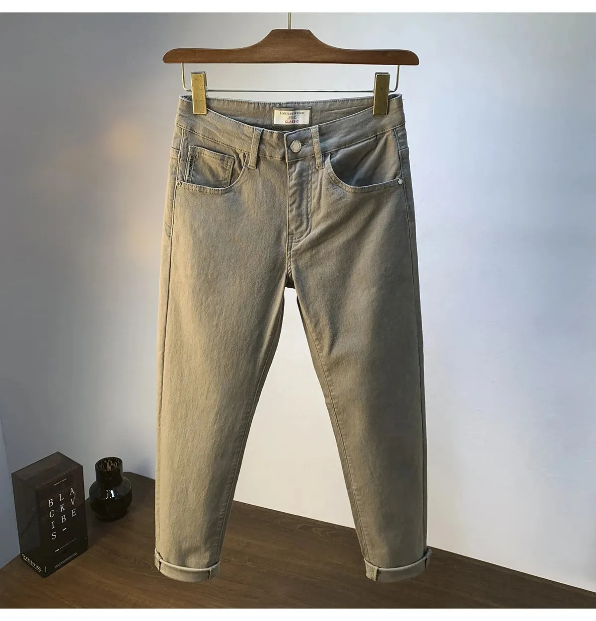 Calças de brim masculinas de luxo leve 2025 verão fino estiramento cônico pequeno perna reta casual versátil denim calças de cor sólida — image 8