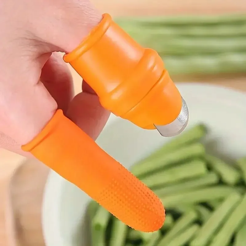 Thumb Knife Set with Finger Cots for Peeling Garlic Hulling Strawberries Picking Peppercorns & Vegetables (6 Pcs) — image 3