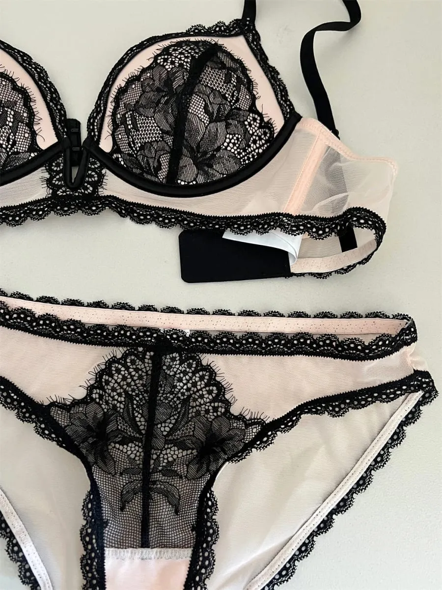 Niche sexy deep v bra gathering anti-sagging cover vice breast corner underwear sets sexy embroidery lace underwire lingerie — image 3