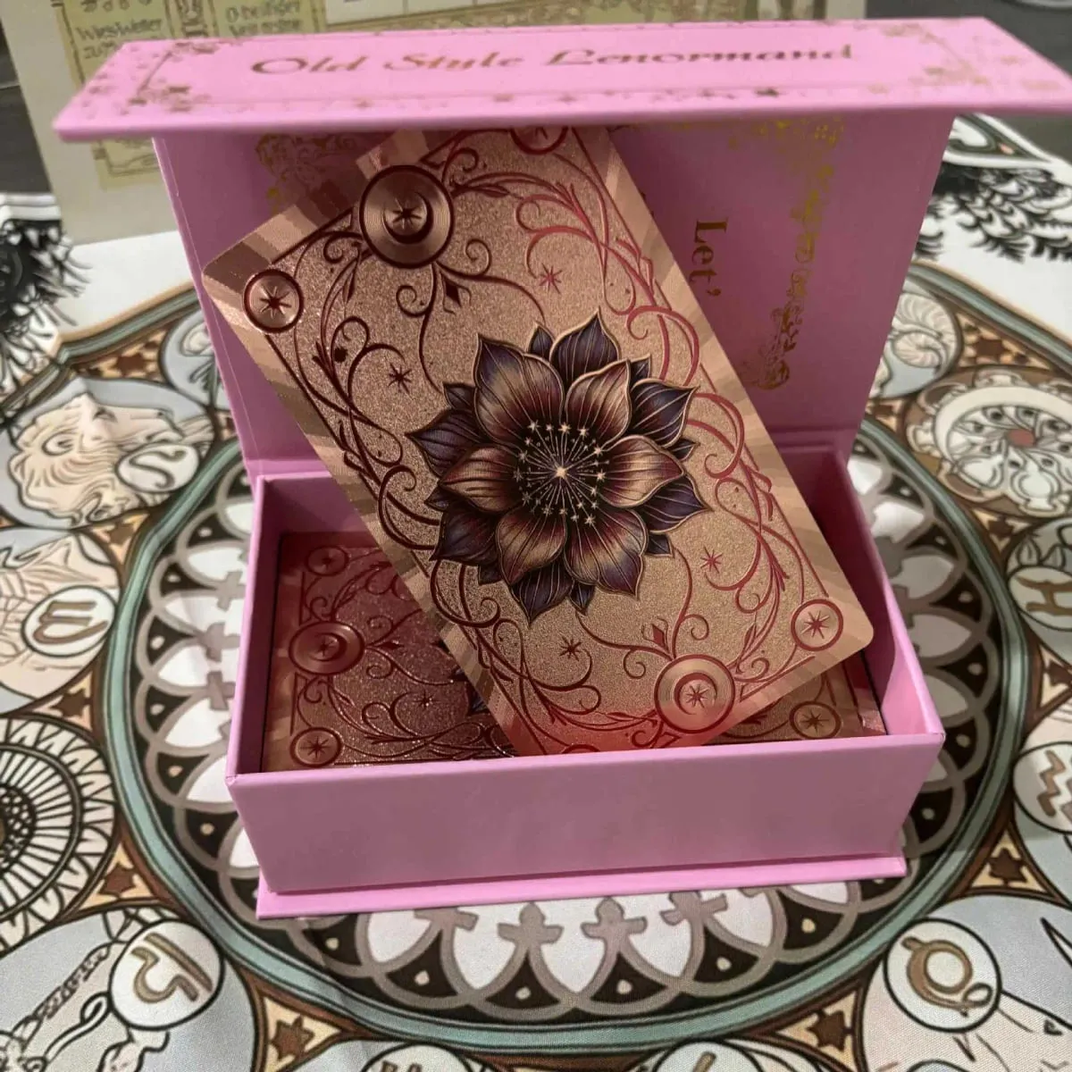 12*7cm Old Style Lenormand Oracle Cards 38 Pcs Gold Foil Waterproof PET Cards for Divination & Fortune Telling With Paper Manual — image 3