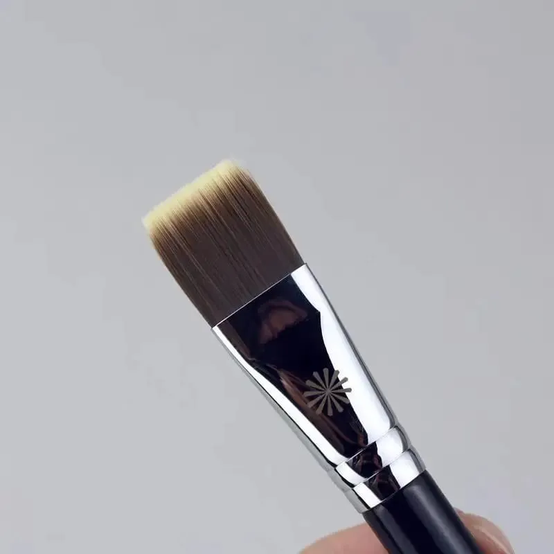 1pc Berus Mekap Smudge Pelapik Mata Rata Berus Solek Perincian Precision Concealer Serbuk kontur sorotan alat kosmetik artis