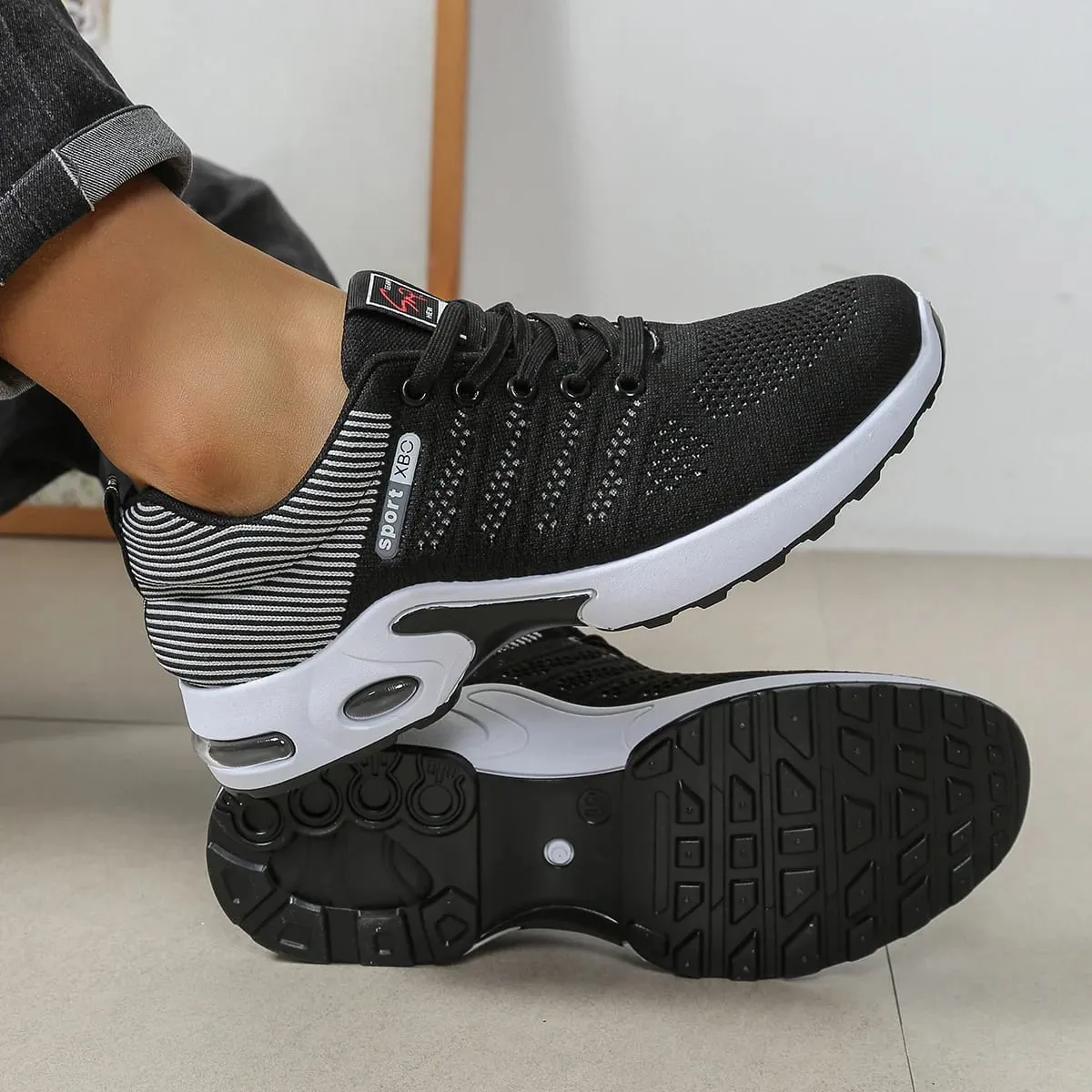 Tênis casual masculino malha respirável rendas até versátil leve sola macia caminhada diária calçado de corrida para uso ao ar livre — image 8