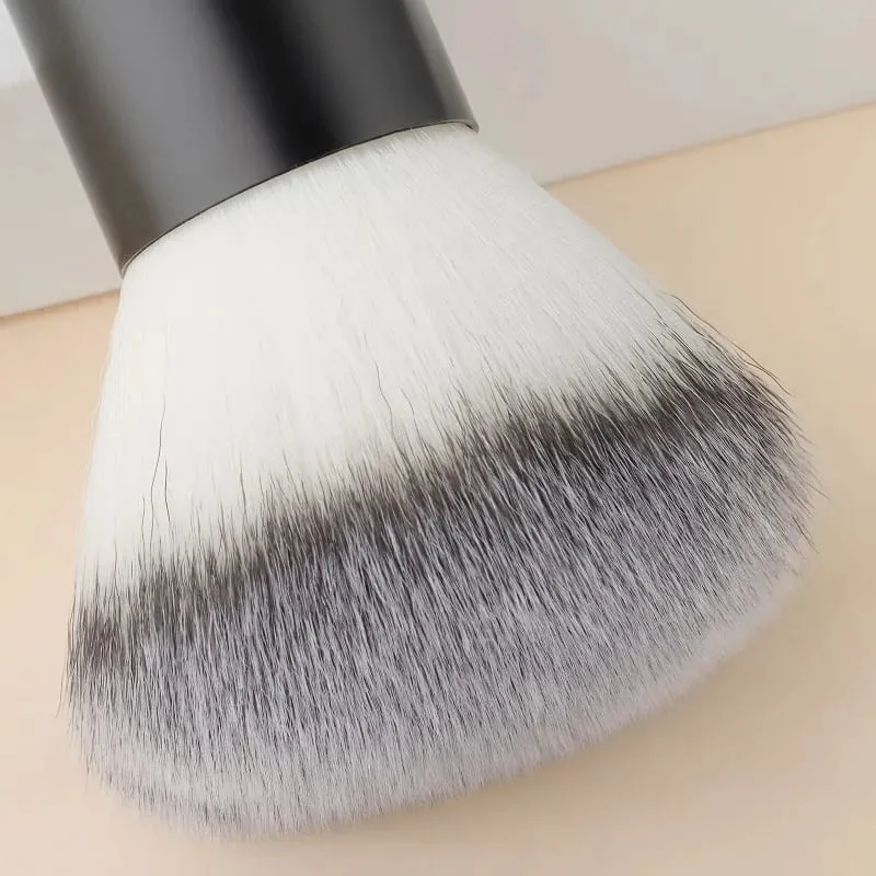 Fluffy Kabuki Brush Makeup Brush for Perfect Foundation Bronzer Highlighter and Blush Application — image 4