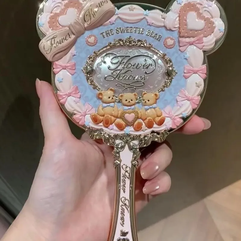 Flor sabe kit de maquiagem querida urso corretivo paleta seda cetim blush lábio geléia espelho clipe de cabelo saco de maquiagem mini pó conjunto — image 5