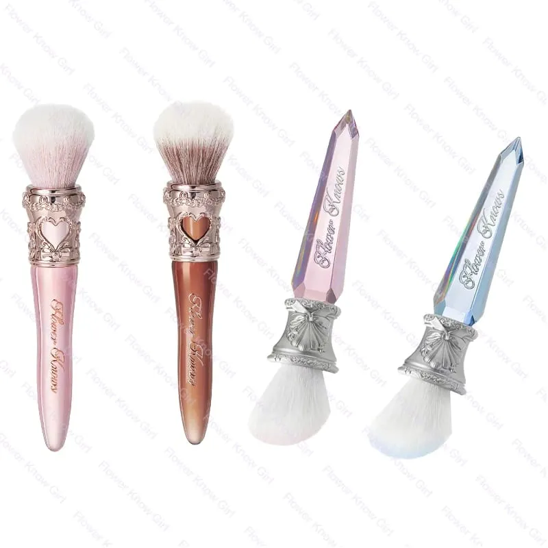Flower Knows The Sweetie Bear Rounded Blush Brush Loose Powder Makeup Brushes — image 1