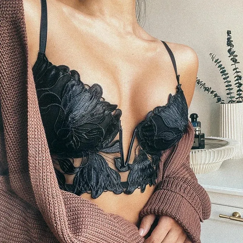 Sexy French Lace Embroidery Brassiere Lingerie Set Women's Underwear Set Push Up thin Bralette Deep V Bra and Panty Set — image 3