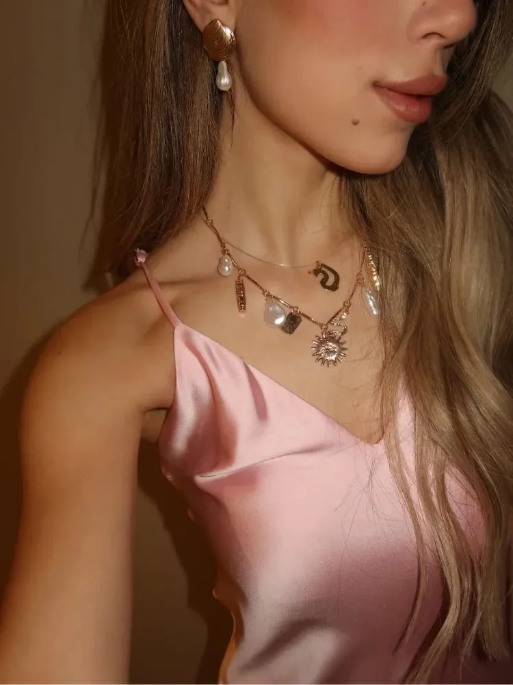 Abiti lunghi da donna in raso rosa con spalle scoperte Moda senza maniche Backless Aderente Scava fuori abiti Abiti da sera femminili per feste 2025