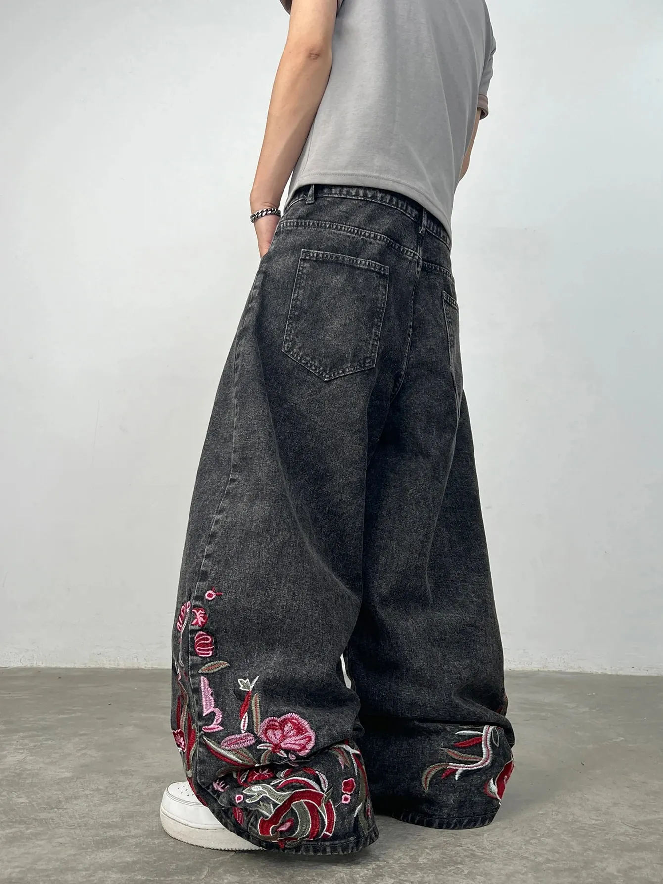 American Retro Embroidered Design Snowflake Gray Baggy Jeans Man Y2K Trendy Street Fashion Skateboard Style Versatile Long Pants