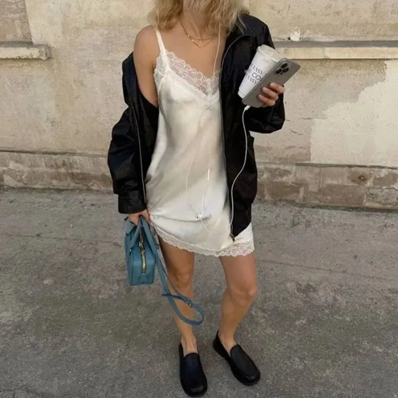 Elegant Lady Silk Satin Spaghetti Strap Camis Dress Women Lace Trim V Neck Sleeveless Mini Dress Fashion Club Party Slip Dress