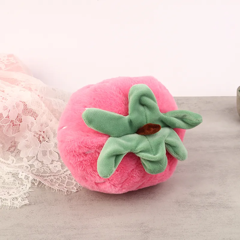 Oreiller à fraises Super doux, jouet créatif léger et mignon, poupée décorative pour la maison, ornements pour filles, cadeau — image 3