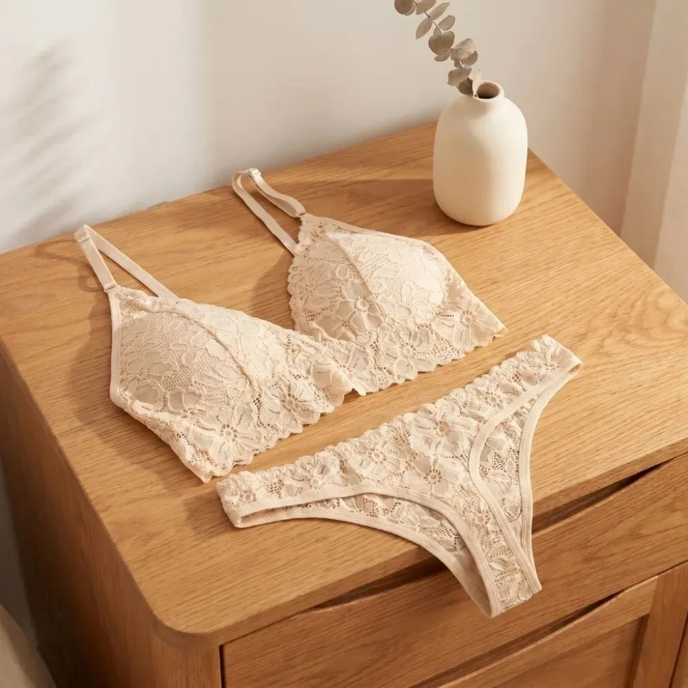 Fashion V Neck Lace Flower Bra Set Solid Color Low Waist Floral Panties Bra Kit T-Back Lingerie Lace Underwear Romantic Night — image 4
