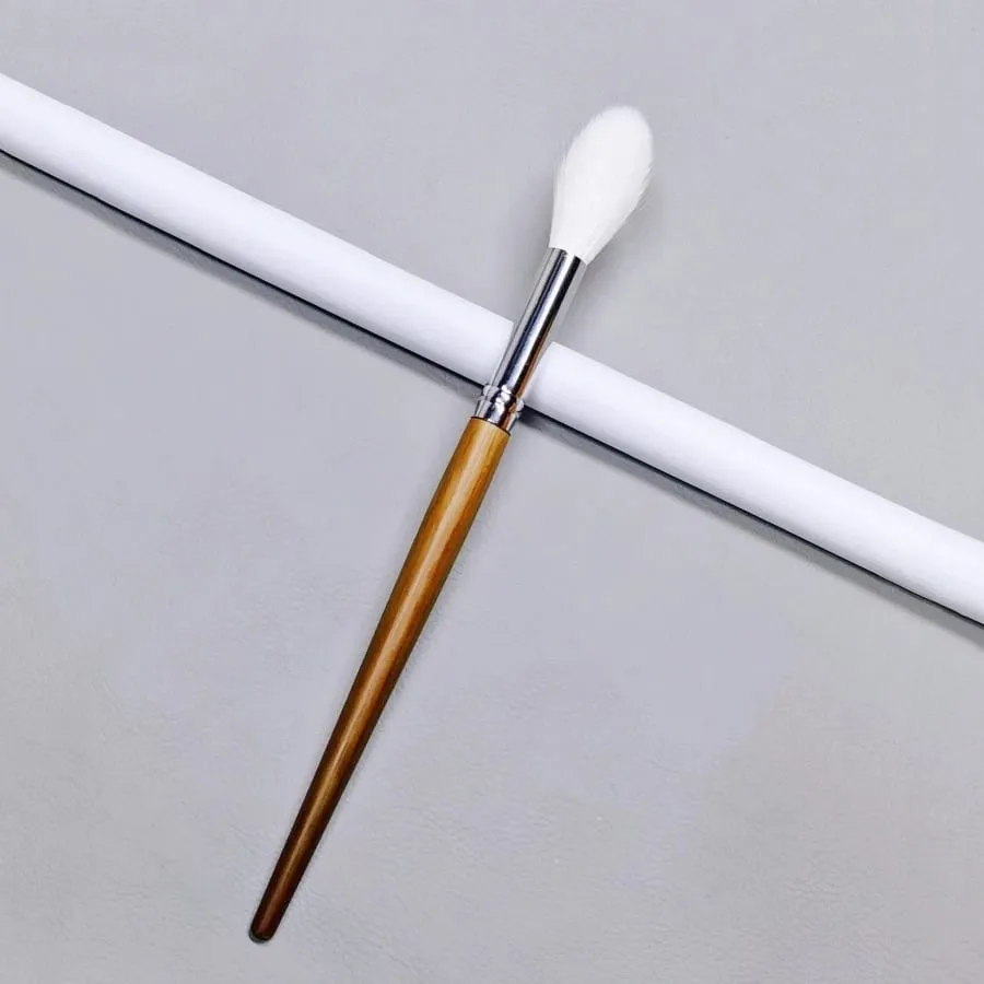 Tapered Highlighter Brush High Quality Natural Hair Face Setting Powder Blending Blusher Makeup Brushes — image 3