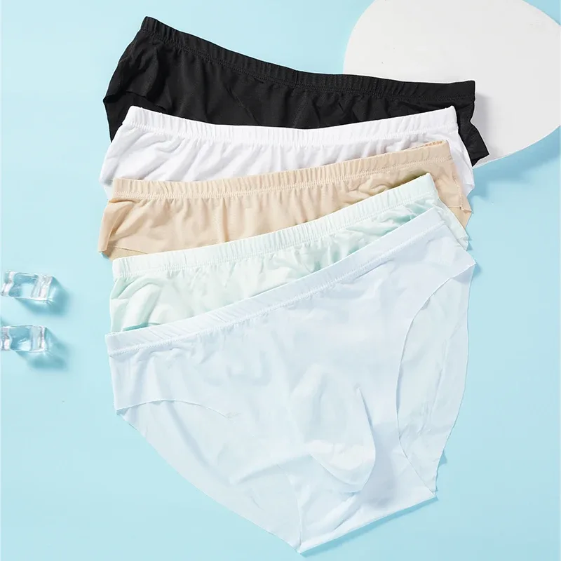 4st Ice Silk Trosor för män Sommar Transparent Sömlös Sexig Snabbtorkande Trendiga Andas Underkläder Ultratunna trosor