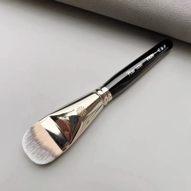 1pc Berus Mekap Smudge Pelapik Mata Rata Berus Solek Perincian Precision Concealer Serbuk kontur sorotan alat kosmetik artis