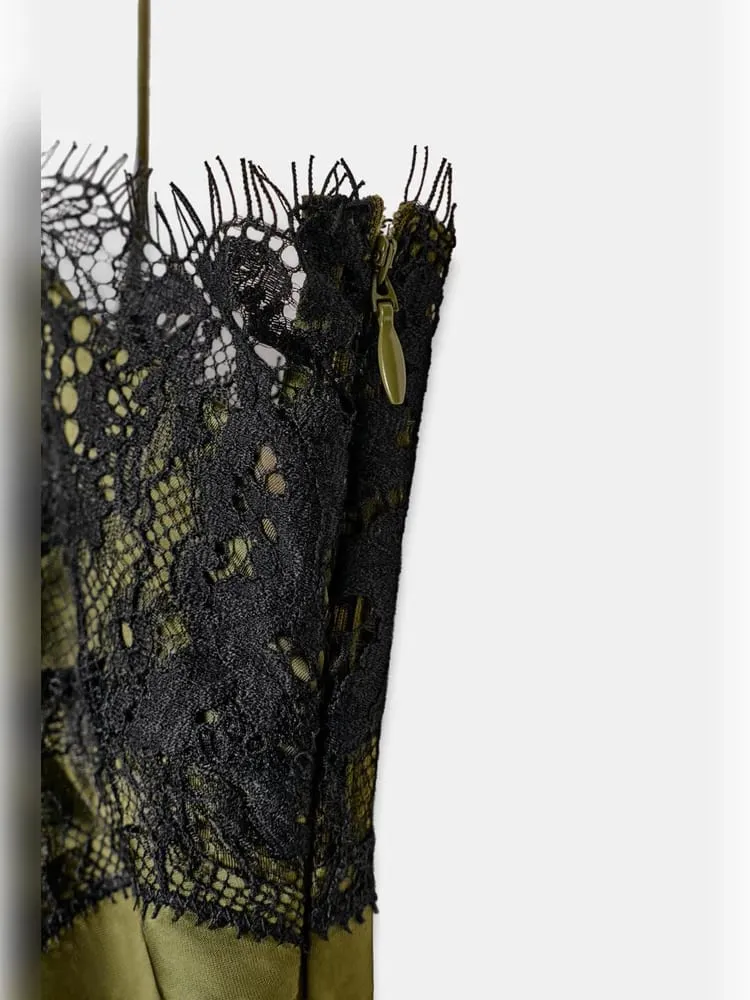 Chic Lace Patchwork Satin Camisole Klänning Ärmlös genomskinlig oregelbunden fåll Klänningar 2026 Ny fest Daglig utomhus Fritidskläder