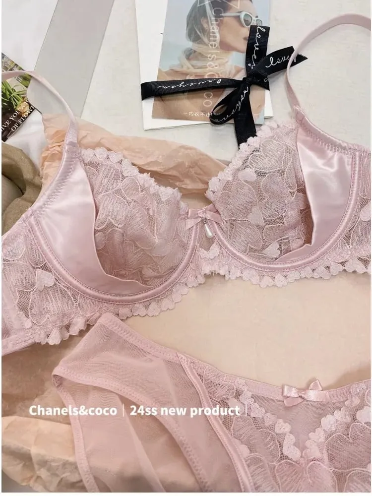 Festive Lingerie Set Christmas Gift Pure Desire Wireless Bra & Knickers Anti-Side Boob Support for Full & Petite Bust MOYISU — image 2