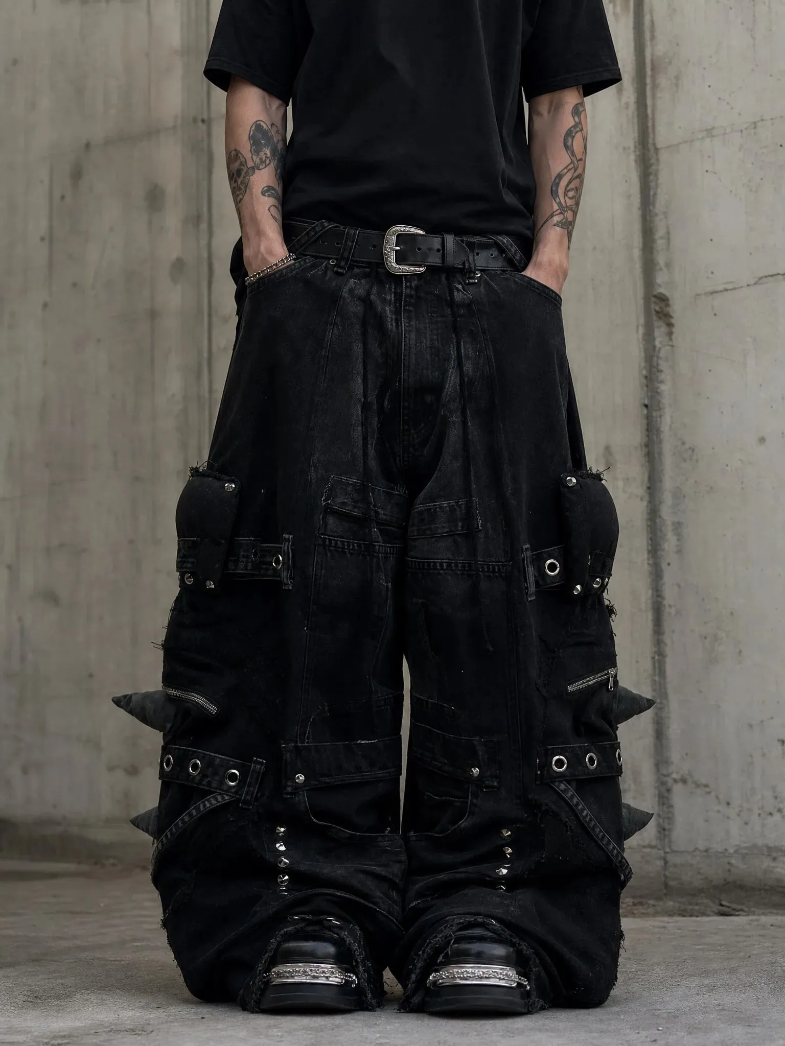 Y2K Black Oversized Cargo Jeans Men Heavy Strap Buckle Stud Zip Pocket Distressed Detail Streetwear Casual Wide Leg Fashion Pant — image 2