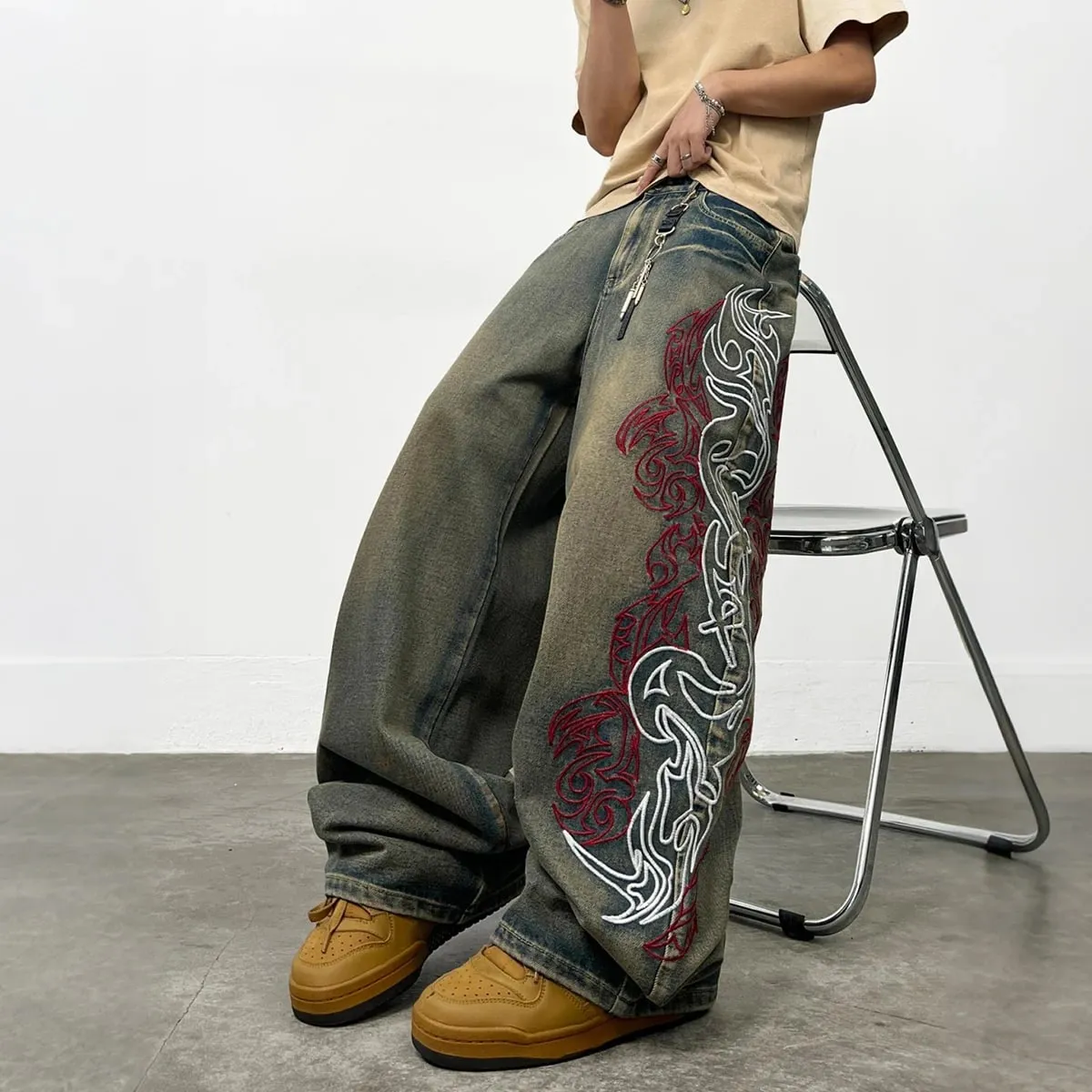 American Retro Two-Tone Totem Embroidery Design Vintage Washed Baggy Wide-Leg Jeans Y2K Hip-Hop Streetwear Stylish Long Pants