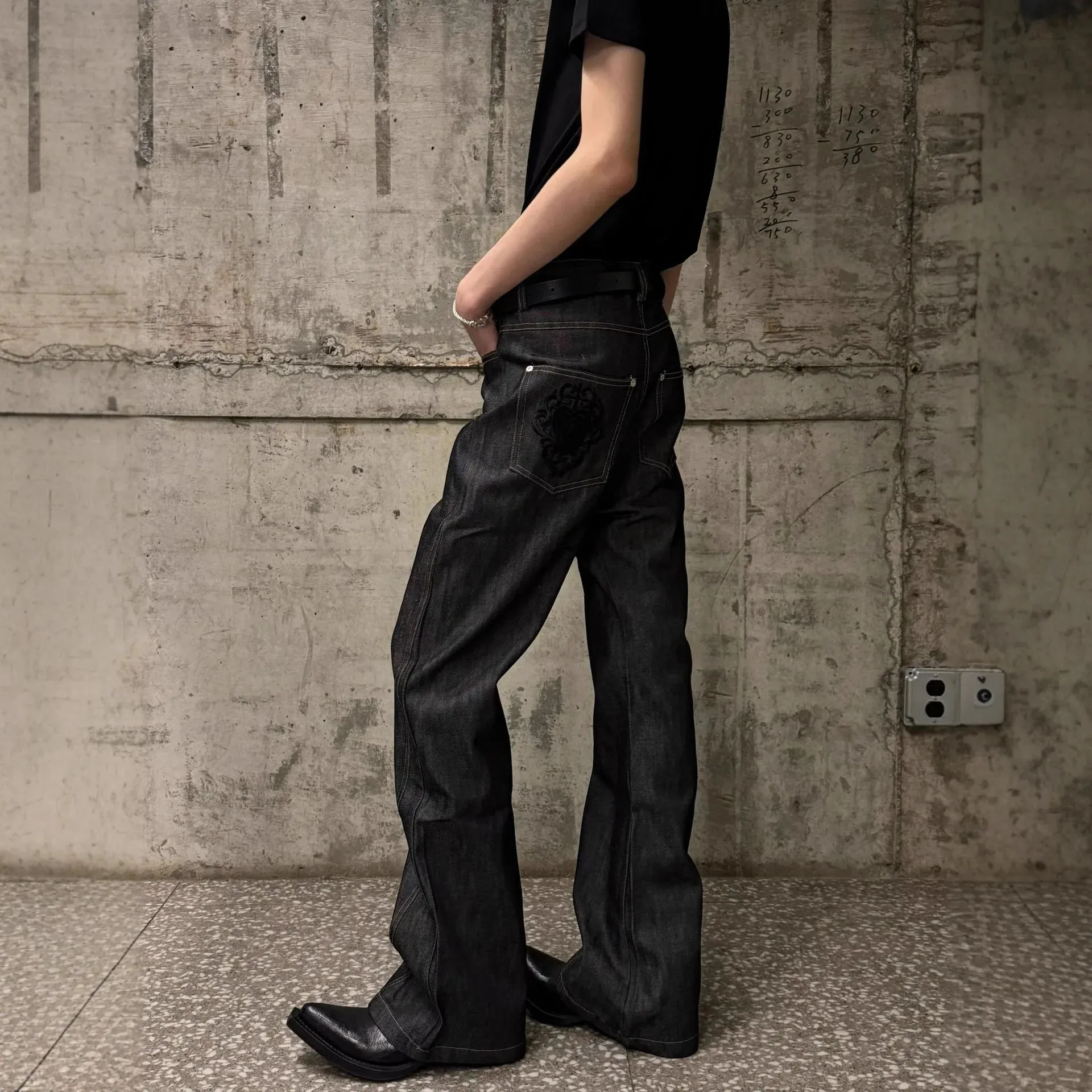 2026 Spring Original Cow Scimitar Bootcut Jeans Men's Commuter Pants Embroidered Trousers — image 4