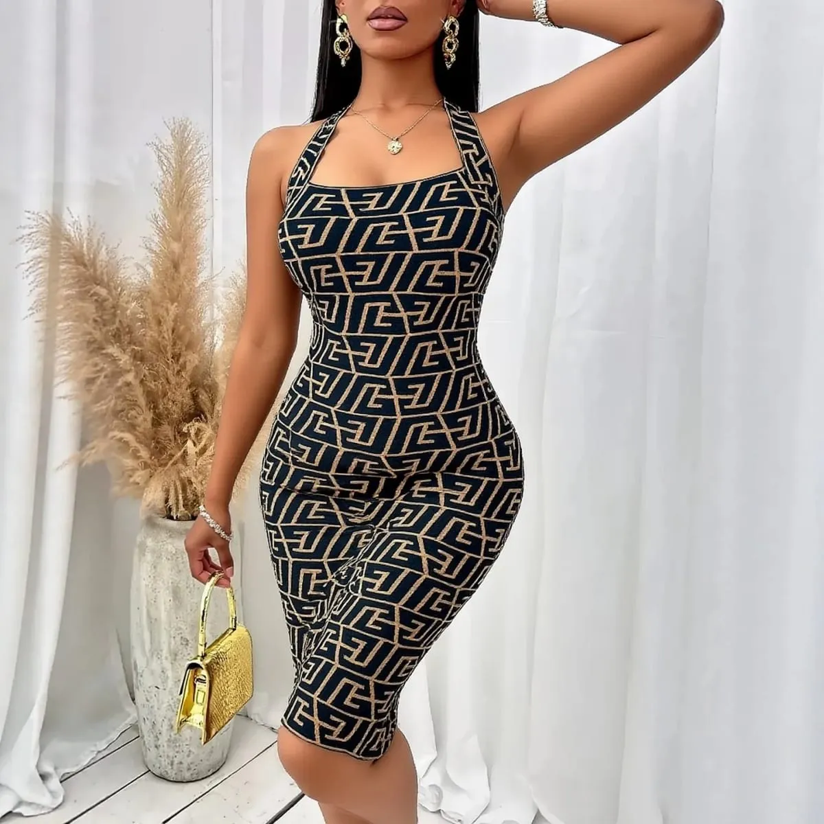 YuooMuoo Brand Fashion Summer Letters Knitted Halter Mini Dress Sexy Wrap Hips Backless Bodycon Party Dress Streetwear Outfits — image 3