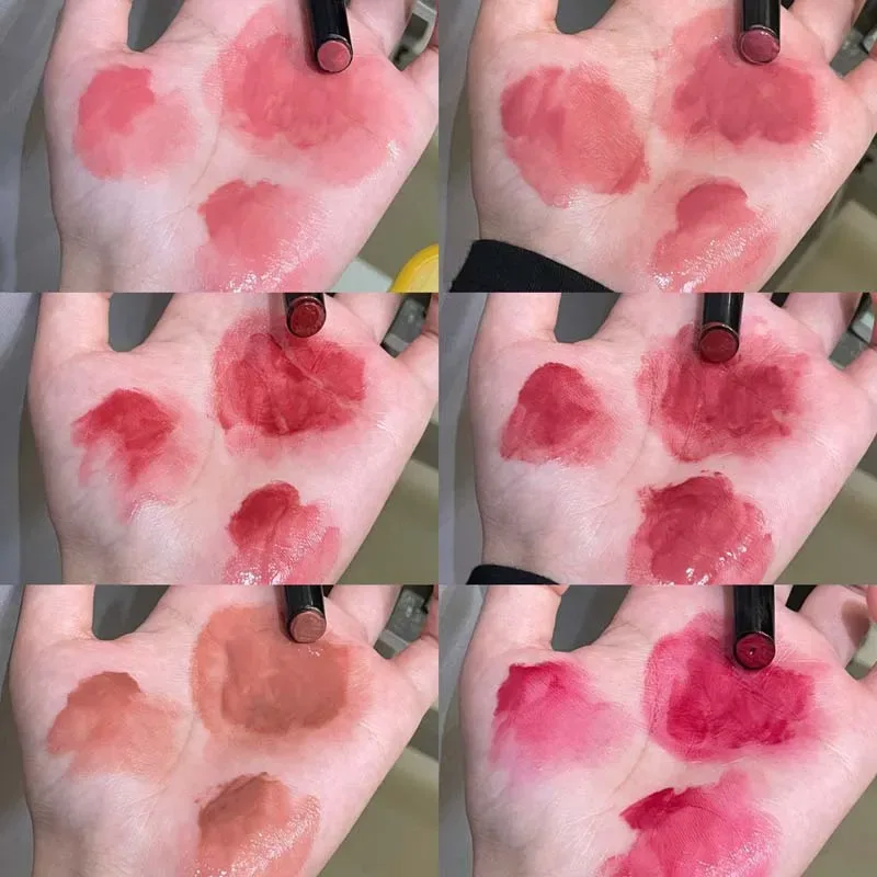 미러 립스틱은 매끄러운 질감의 풍부한 컬러와 필름 형성으로 건조해지거나 들러붙지 않고 촉촉하고 입술이 탱탱해집니다. — image 5