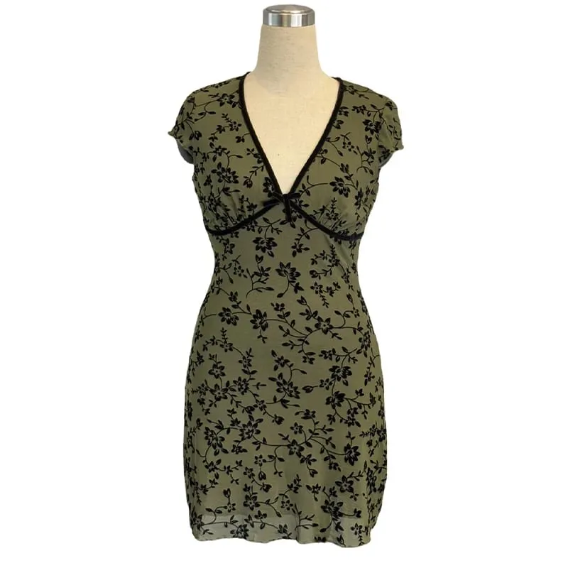 Summer 2026 Green Ditsy Flowers Dress Women Floral V-Neck Slim Waist A-line Mini Dress Sexy Dresses Short Sleeve Casual 64051