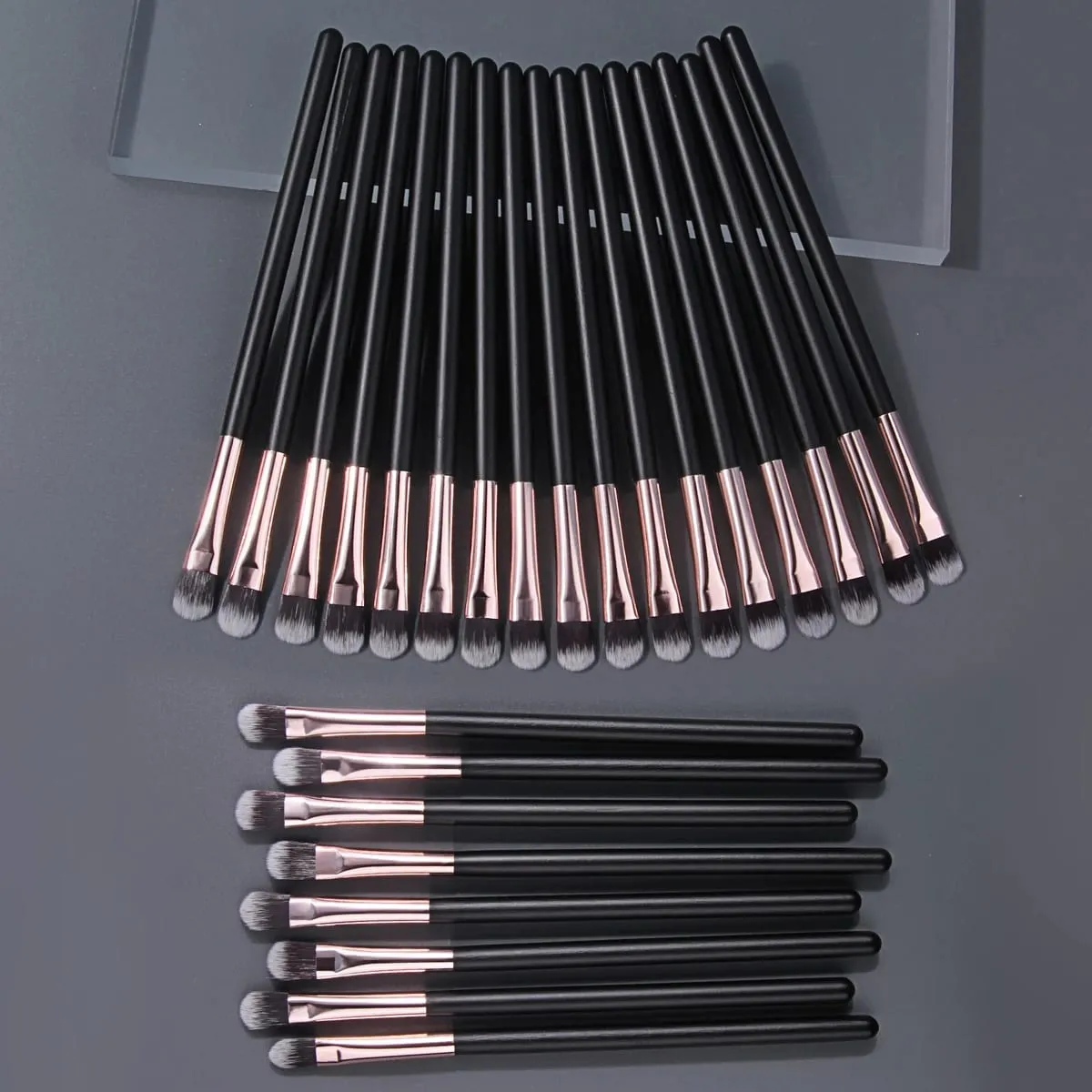 Wholesale 25PCS Single Eyeshadow Shader Brush Fluffy Dual-Tone Hair Eye Makeup Applicator Bulk Eyeshadow Brushes For Salon Perso — image 4