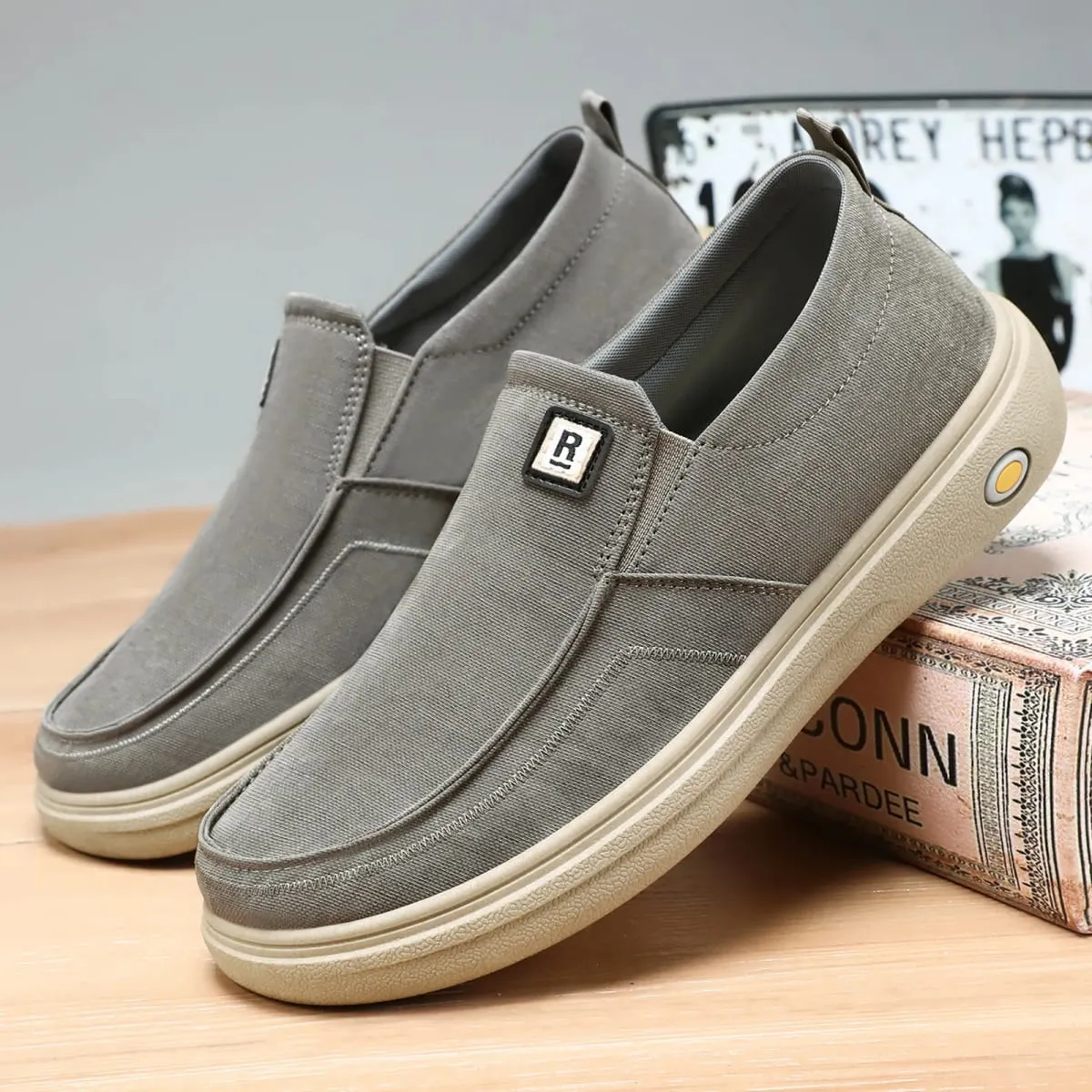 Quality of Fabric Shoes for Men's Summer Flat Casual Canvas Shoes Lightweight and Breathable Men's Shoes — image 1