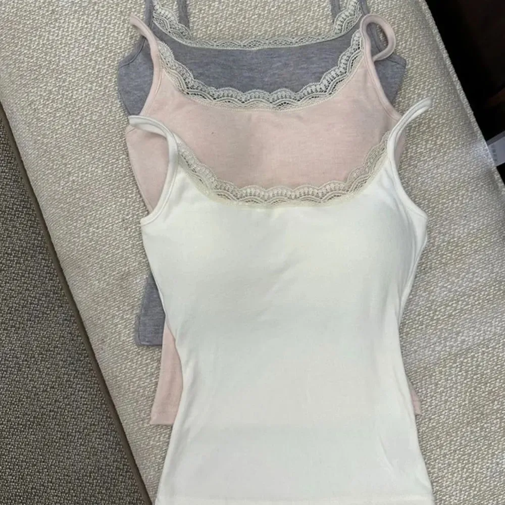 Women Lace Trim Camisole Built-in Bra Padded Elastic Slim Vest Sleeveless Spaghetti Strap Tank Top Soft Stretchy Basic Cami Top — image 1