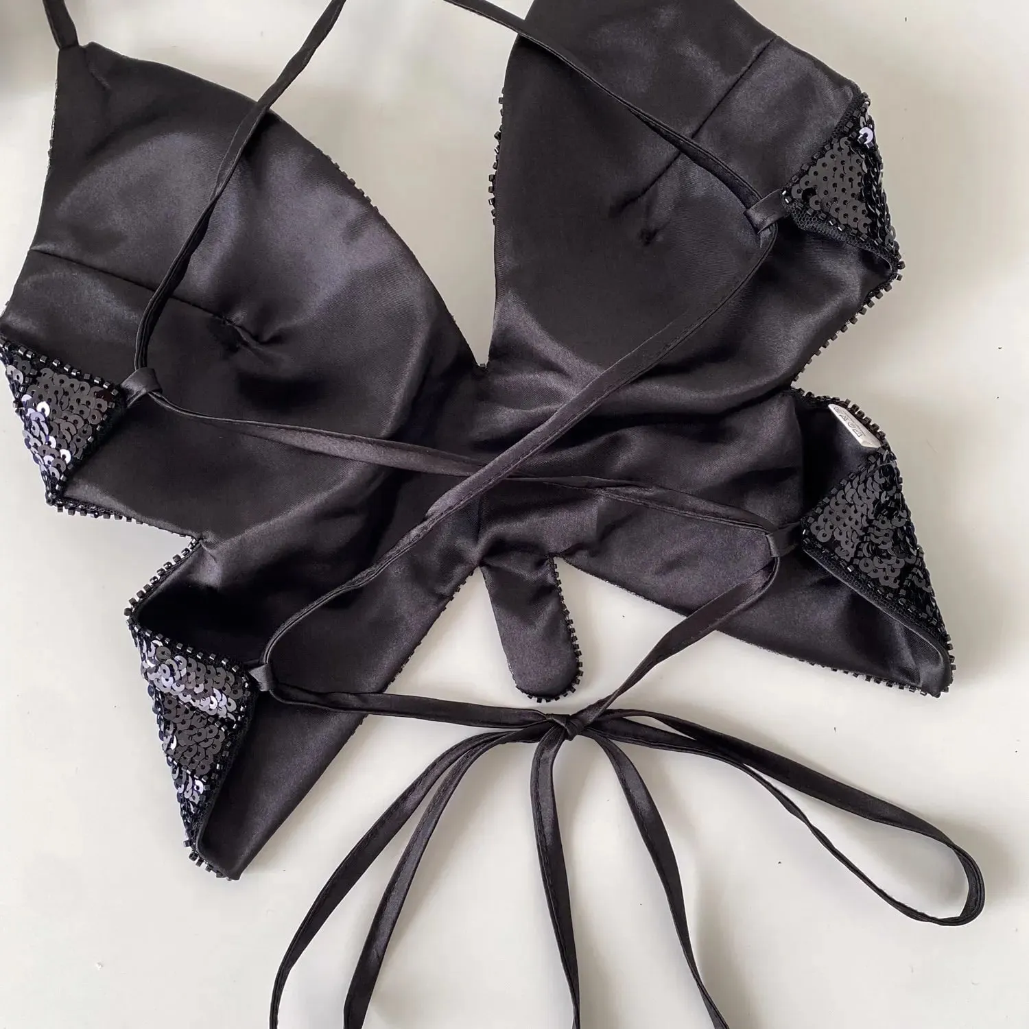 Chic Criss‑cross Backless Sequin Bow Camis Spaghetti Strap Tank Top Sexy Fashion Y2K Hot Girl Summer Crop Top — image 5