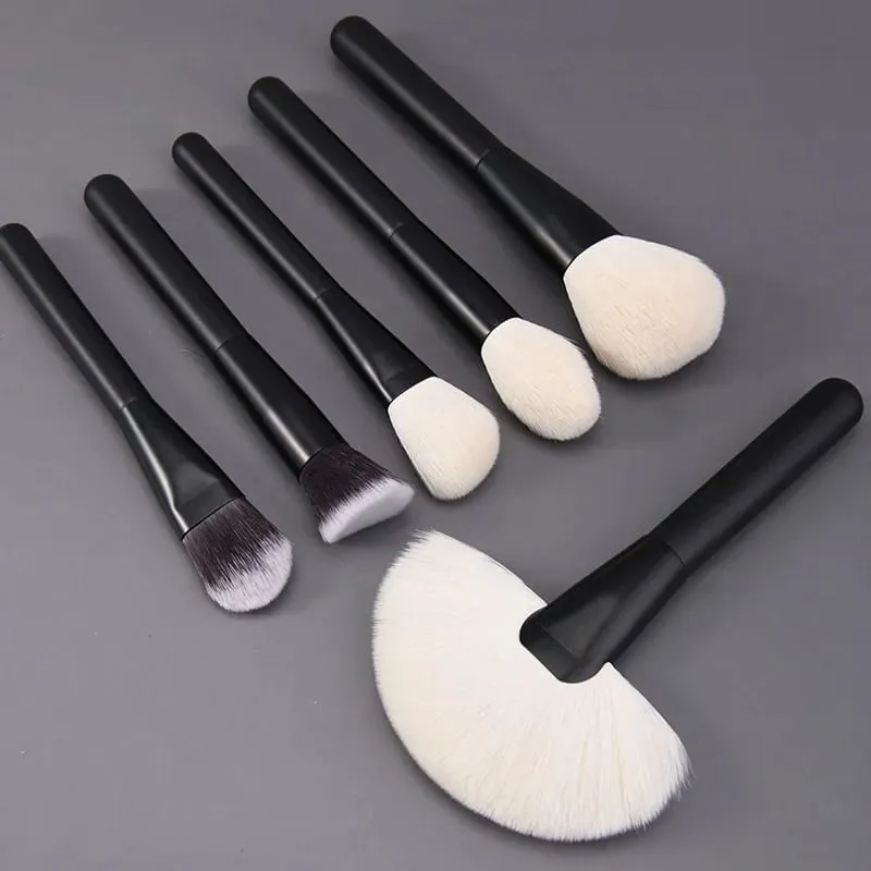 Natural Hair Makeup Brushes Travel Set 12PCS Portable With Eyebrow Eyeshadow Foundation Blending Brushes And Pouch — image 4