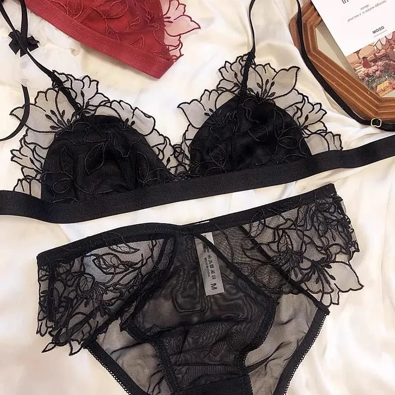 Sexy French Lace Bralette & Underwear Set Lightweight Wireless Triangle Cup Bra for Women Pure Elegant Small Boobs S-XL MOYISU — image 2