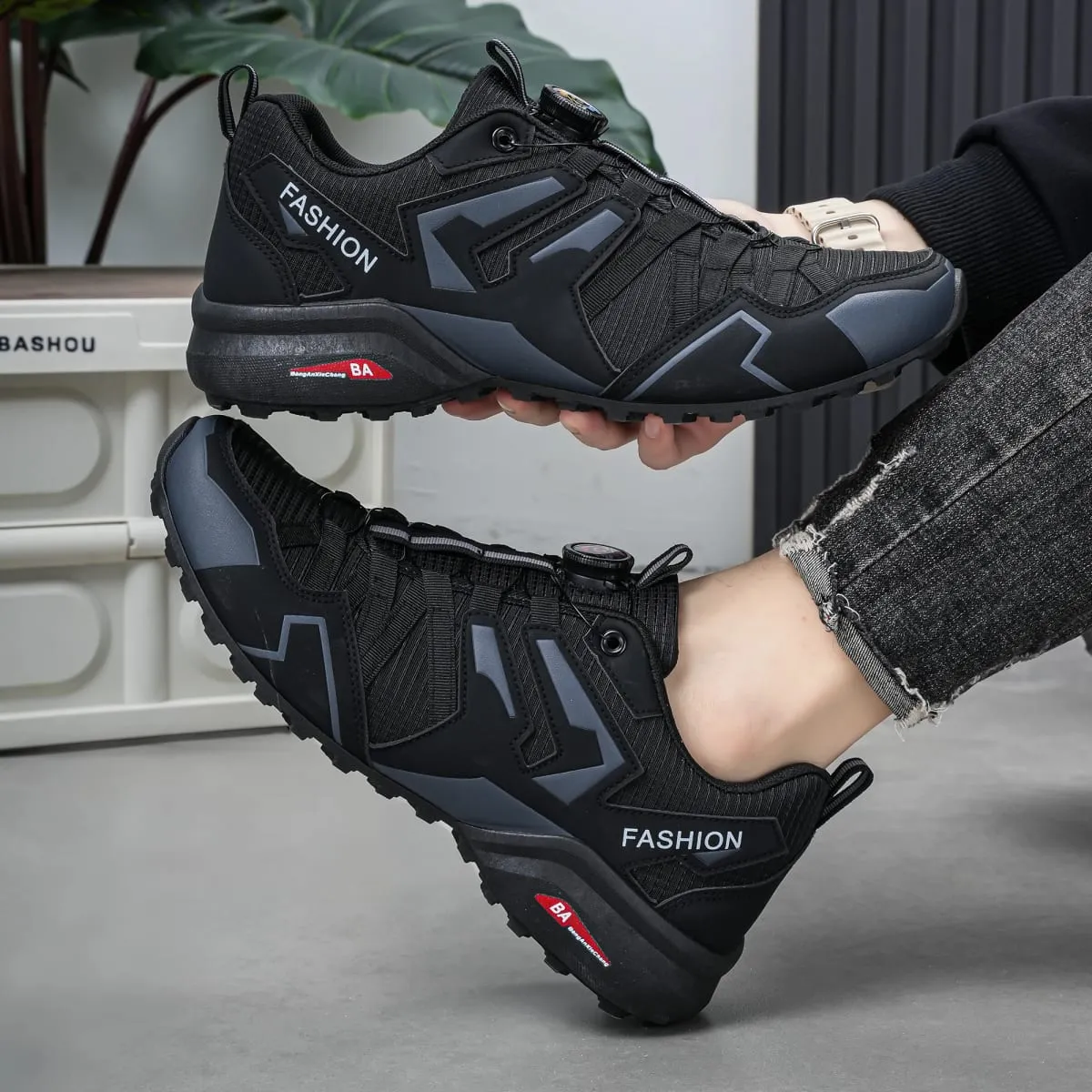 Men's Outdoor Casual Shoes Everyday Casual Running Shoes for Men Sizes 39 to 47