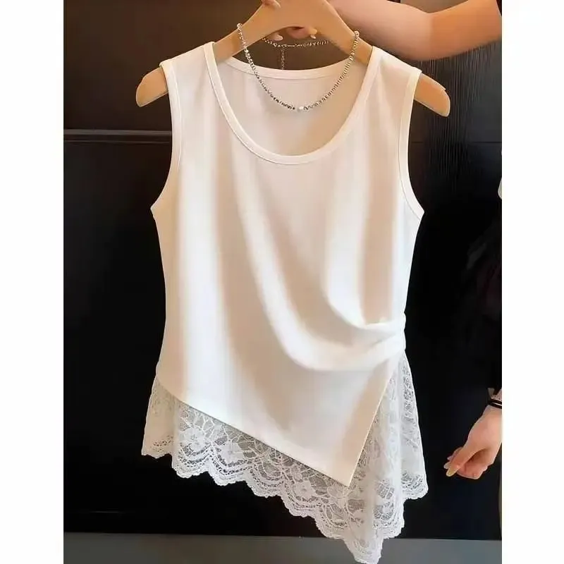 Spring and summer large-size women's clothing new commuter wind pleated design sense lace lace splicing irregular vest — image 3