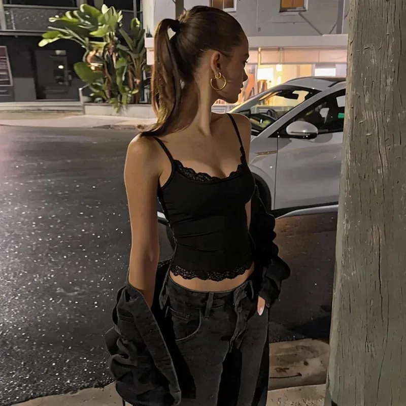 Dulzura Dámské sexy krajkové volánky bez zad Patchwork Crop Košilka Móda Ležérní Y2K Top Party Club Letní outfit Street Style — image 6