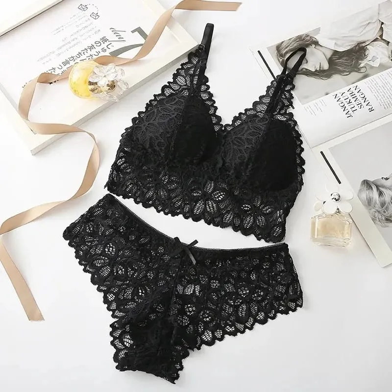 Lace Sexy Women Underwear Set Seamless Wire Free Bra Sets Hollow Out Bra and Panty Sets For Women Embroidery Intimates Lingerie