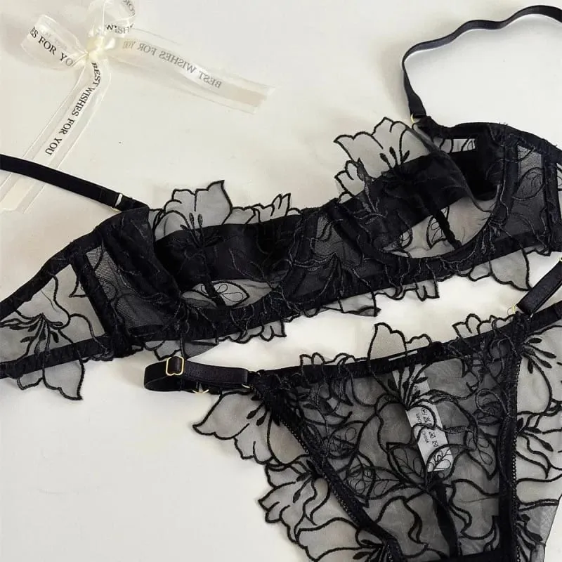 kuclut Lightweight Bra Set Soft Underwire for Lift and Support Prevents Sagging Exquisite Embroidered Lingerie Two-Piece Set — image 4