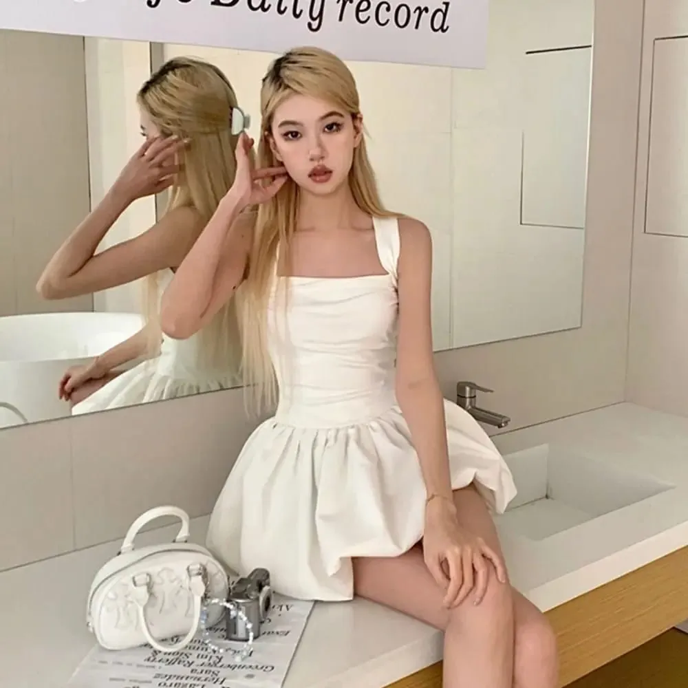 Elegant French Style Camisole Dress Sleeveless Slim Fit Short Dress Black White Bud Dress Women Girl — image 5