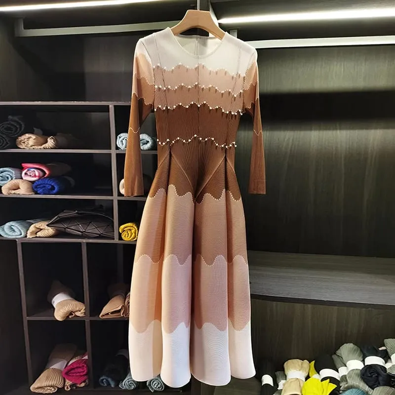 Designed Women's Pleated Dress O-neck Loose Fit High-end Fashion Color Block Beaded Long Sleeve Famale Clothing 2DB6598 — image 4
